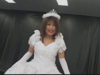 Click to play video Very hungry Japanese princess