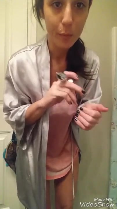 Click to play video buttplugged milf