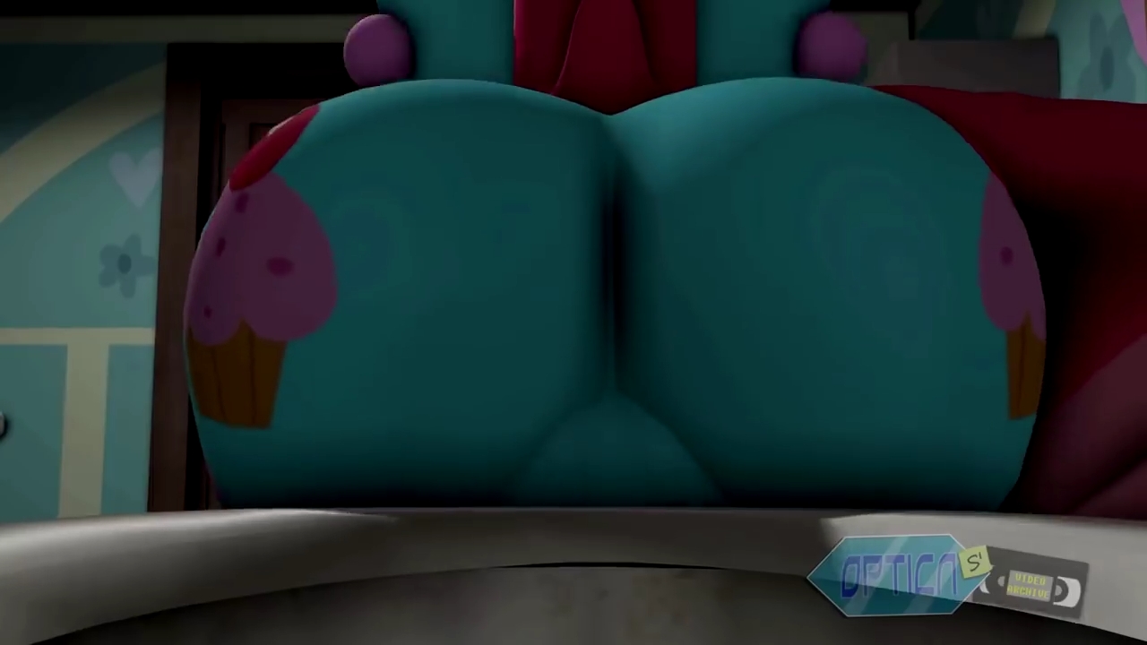 Click to play video Giantess MLP : Mrs. Cup Cake Birthday Surprise