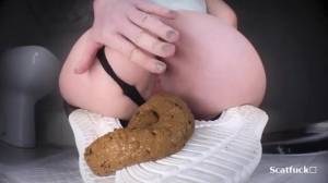 Click to play video Pawglogs