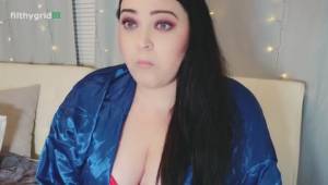 Click to play video Hot BBW eats then shits