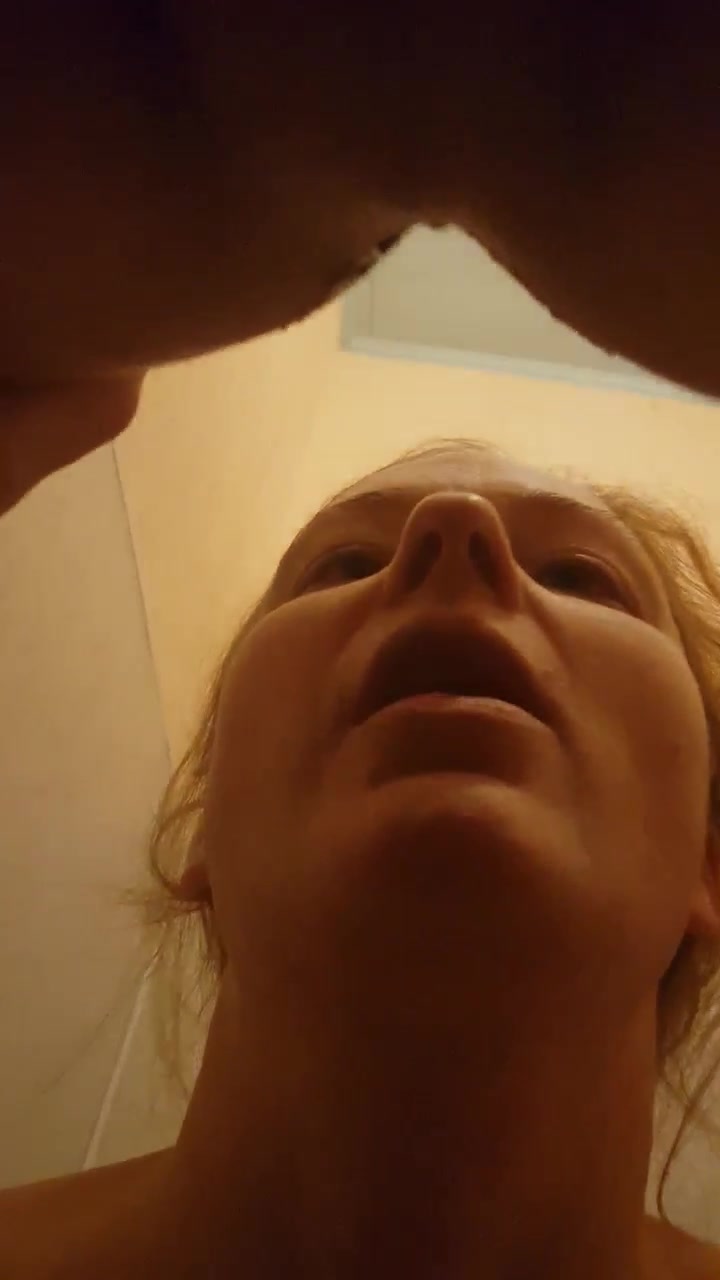 Click to play video she cleaning my ass