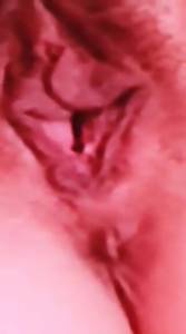 Click to play video Plopp. Deutsch. Angenehmer Blickwinkel. 