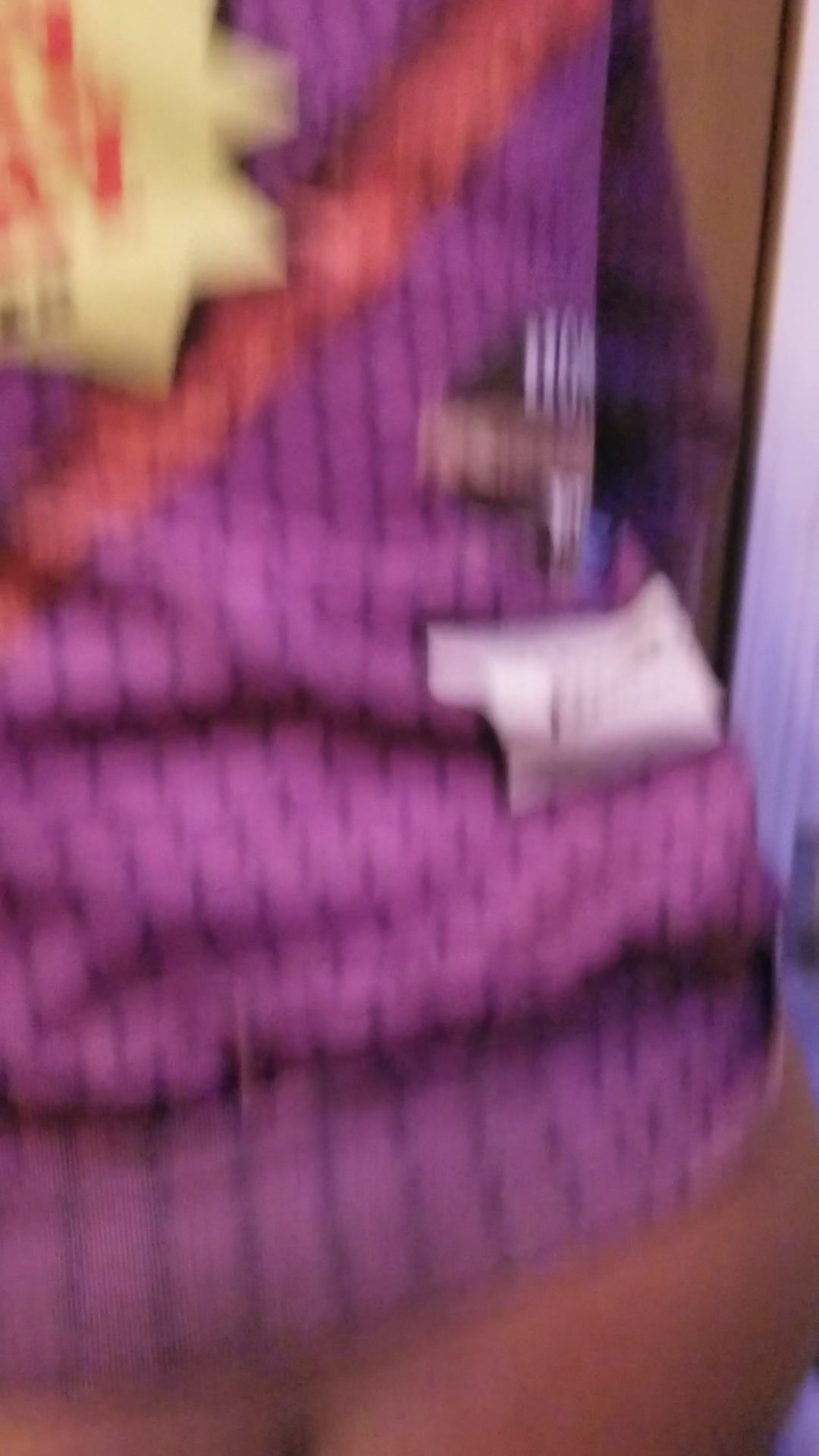 Click to play video Pooping - video 198