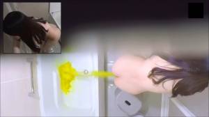 Girl with diarrhea in bathtub - ScatFap.com - scat porn search ...