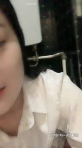 Click to play video Chinese girl poop in toilet - video 3