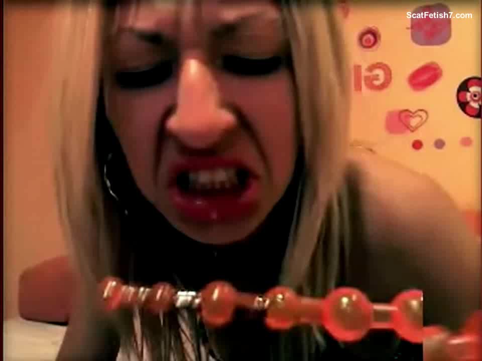 Amateur Scat - Dirty Blonde Webcam Girl - ScatFap - scat porn search