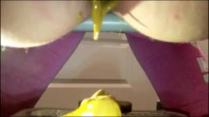 Click to play video German girl short diarrhea clip