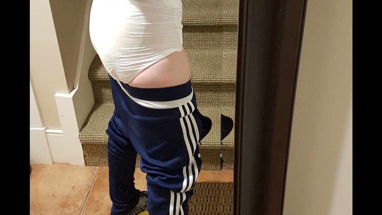 Click to play video Diaper boy messing and poop parte 2