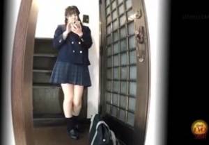 Click to play video SCHOOLGIRL PANTYPOOP - video 2