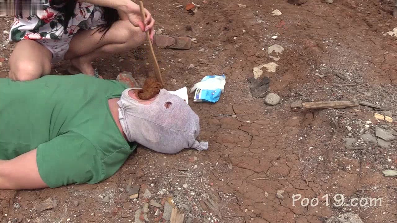 Click to play video Shit cake - video 4