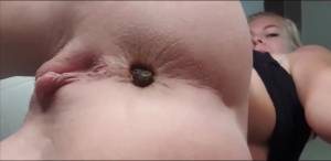Hot Girl pooping hard turd - video 2 - ScatFap.com - scat porn ...
