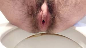Click to play video Shitting - video 285