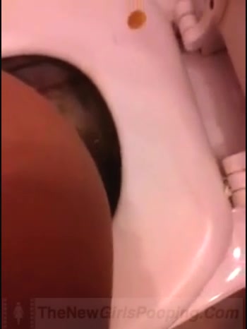 Click to play video Amateur toilet splash