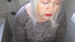 Click to play video Durchfall in die Hose