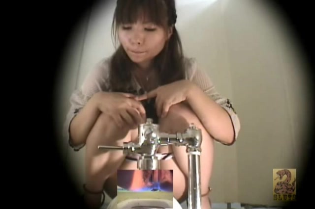Click to play video See through toilet series - video 24