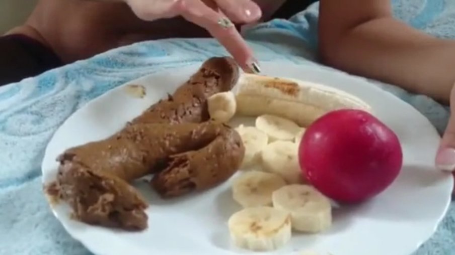 Solo Scat Eating
