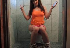 Click to play video . . . Vaping and Pooping