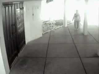 Click to play video VS Women shitting in public - caught on surveillance cam