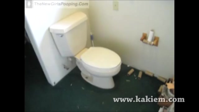 Click to play video skinny chick pooping