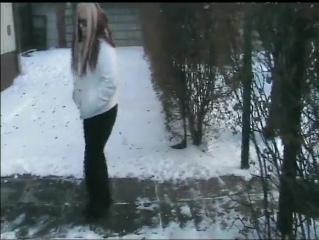 Click to play video Hot girl pooping outdoor in the middle of the winter On xPee