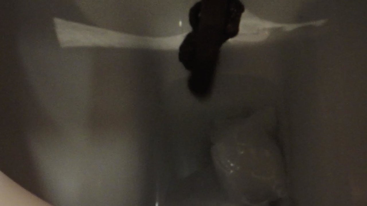Click to play video My sister make poo poo