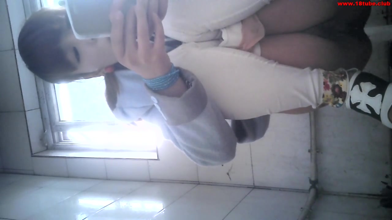 Click to play video Girl poop in public toilet 71