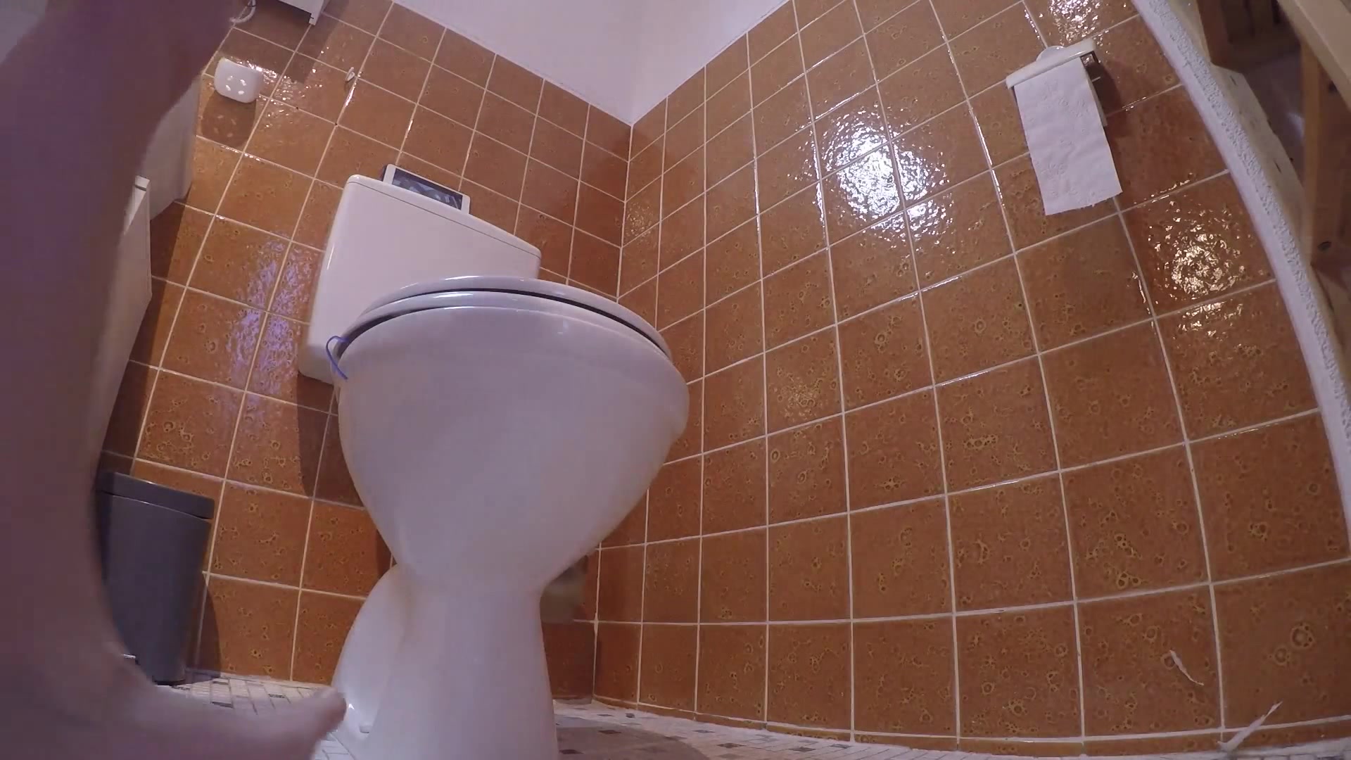 Click to play video Slim booty huge shit
