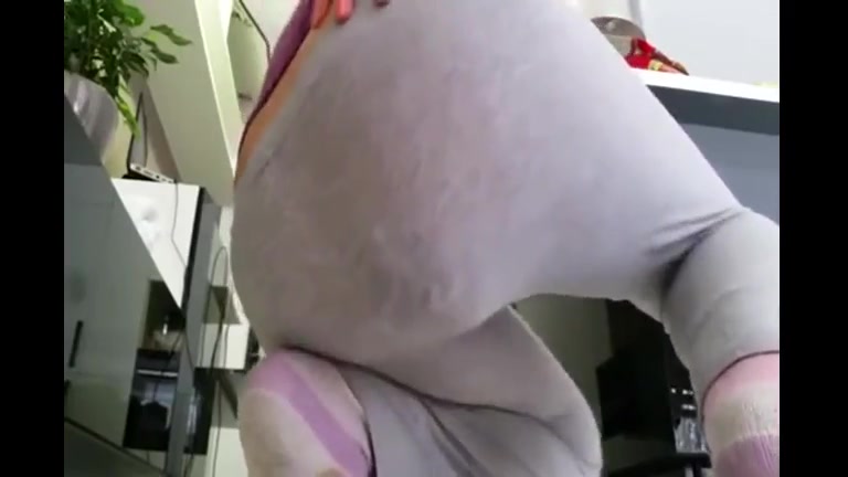 Click to play video Girl crapping - video 2