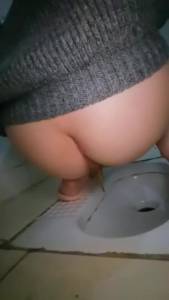 Click to play video Chinese student shitting