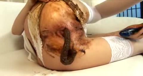 Click to play video Scat Girl - video 3