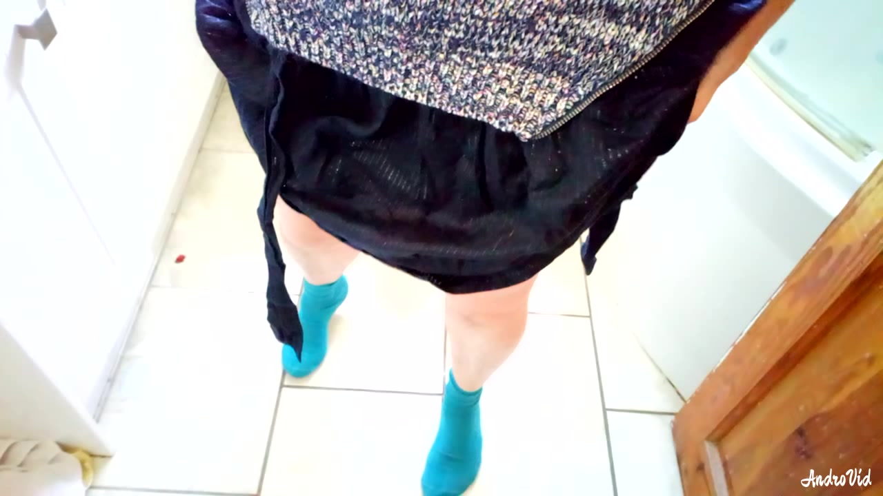 Click to play video Shitting and pissing
