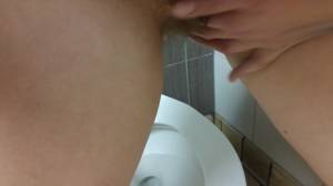 CandieCane - FIRST PUBLIC POOP VID - ScatFap.com - scat porn ...