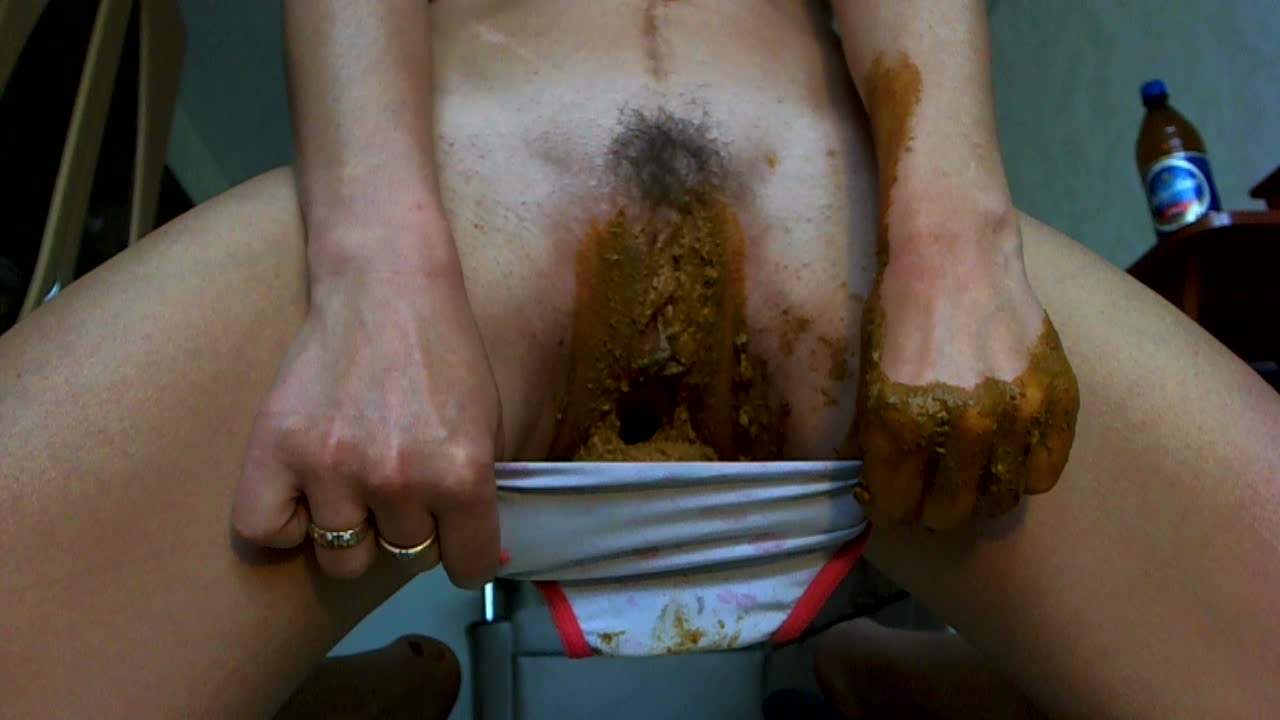 Click to play video Panty poop - video 16