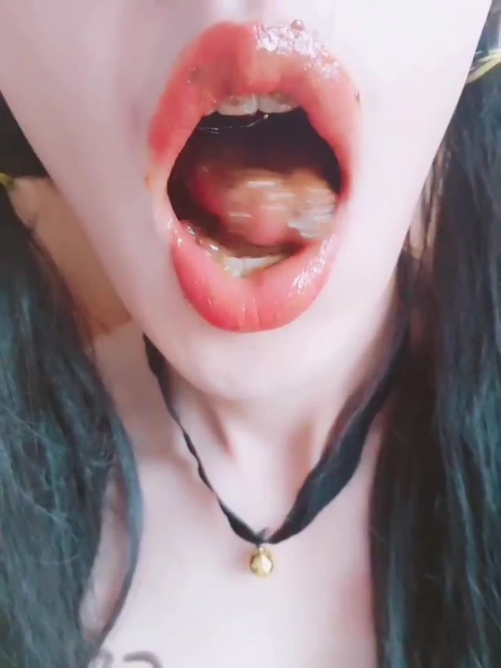 Click to play video Scat food