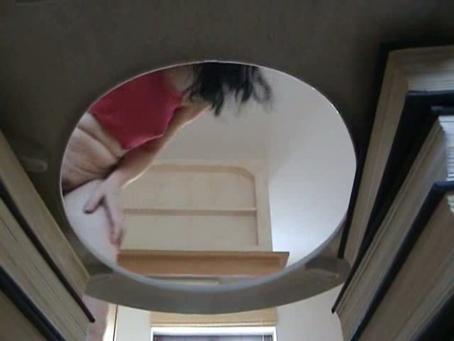 Click to play video mature farts on toilet seat